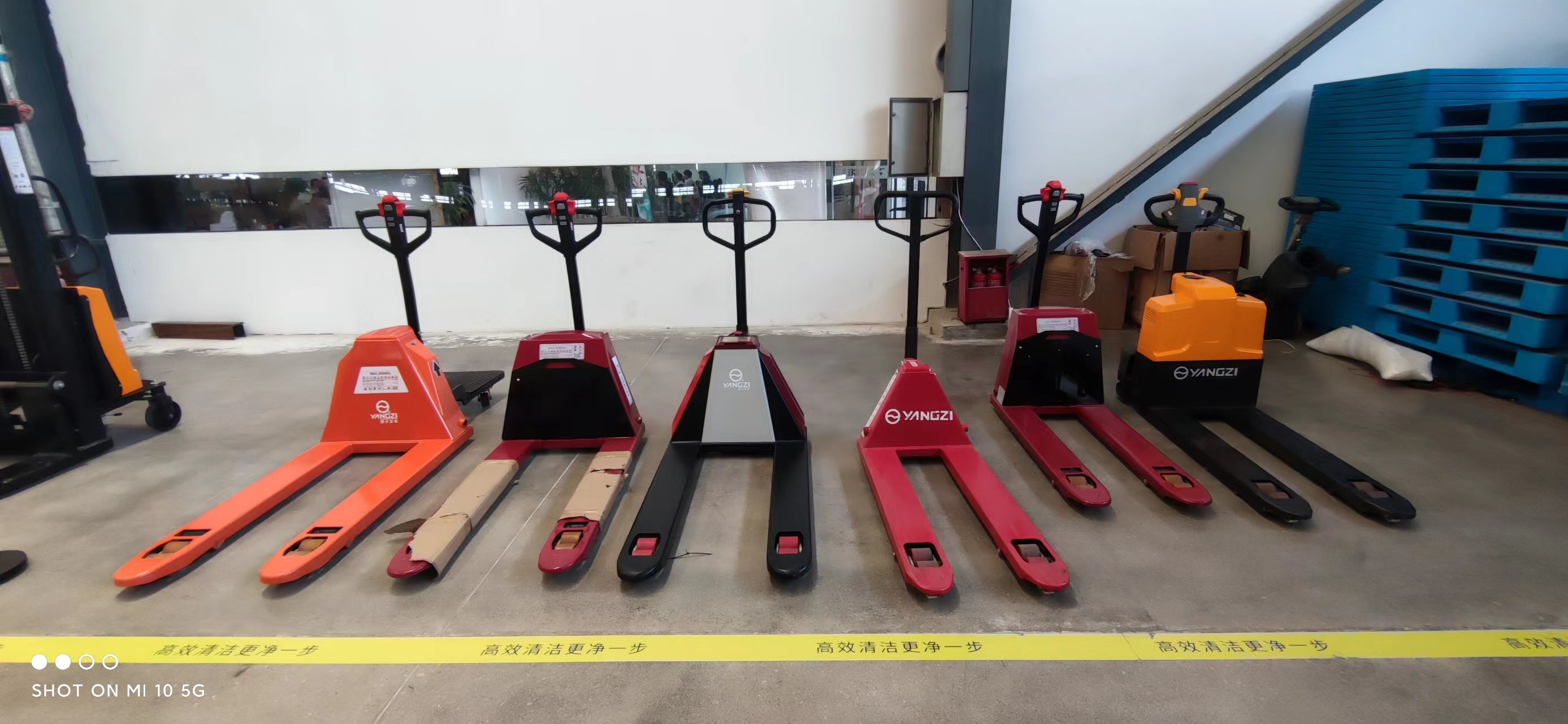 電動(dòng)叉車(chē)價(jià)格與哪些因素相關(guān)？